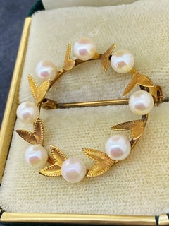 Vintage Italian 14K Yellow Gold & Pearl (x8) Wreath Brooch, 30mm, High Luster.