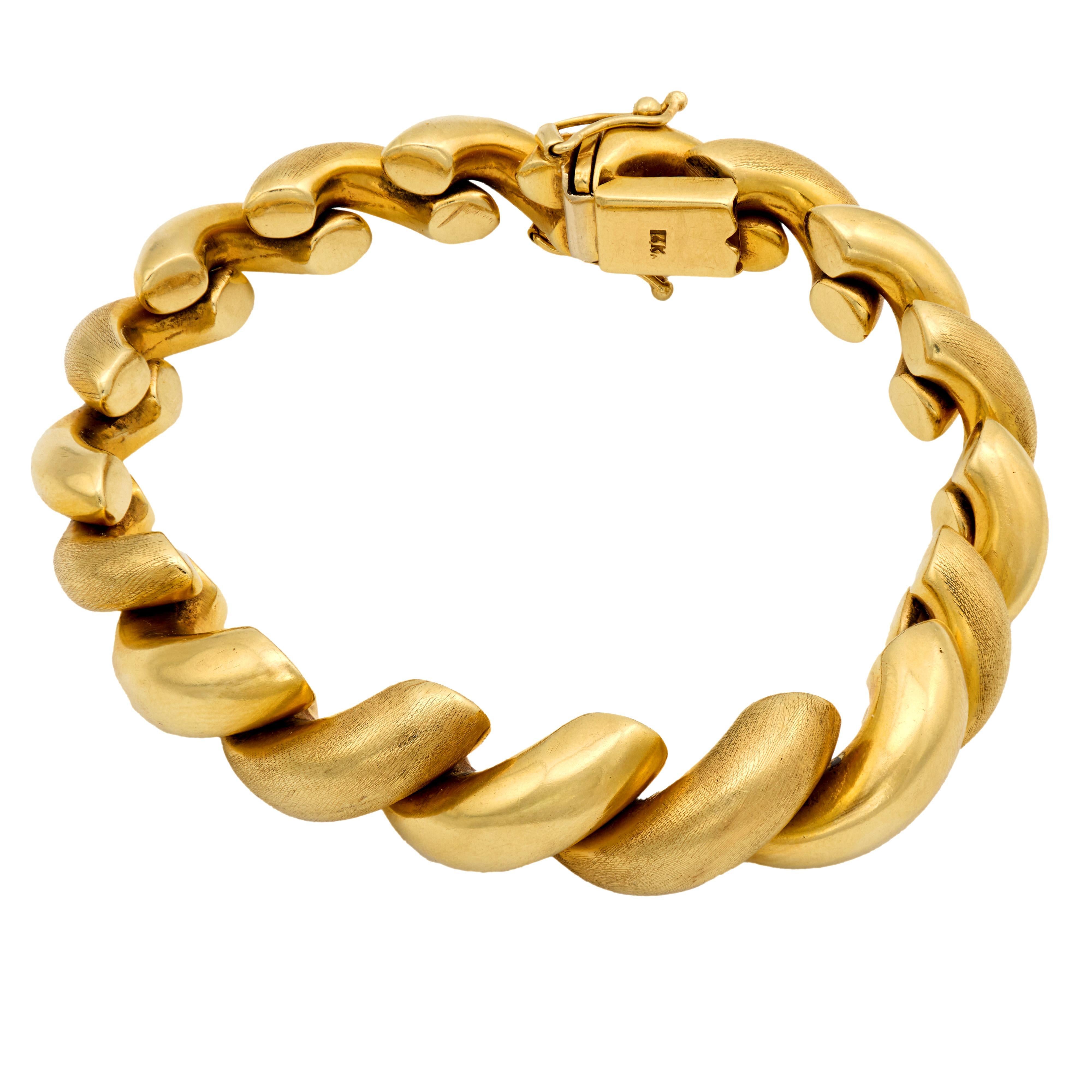 Contemporary Vintage Italian 14k yellow gold twisted bracelet For Sale
