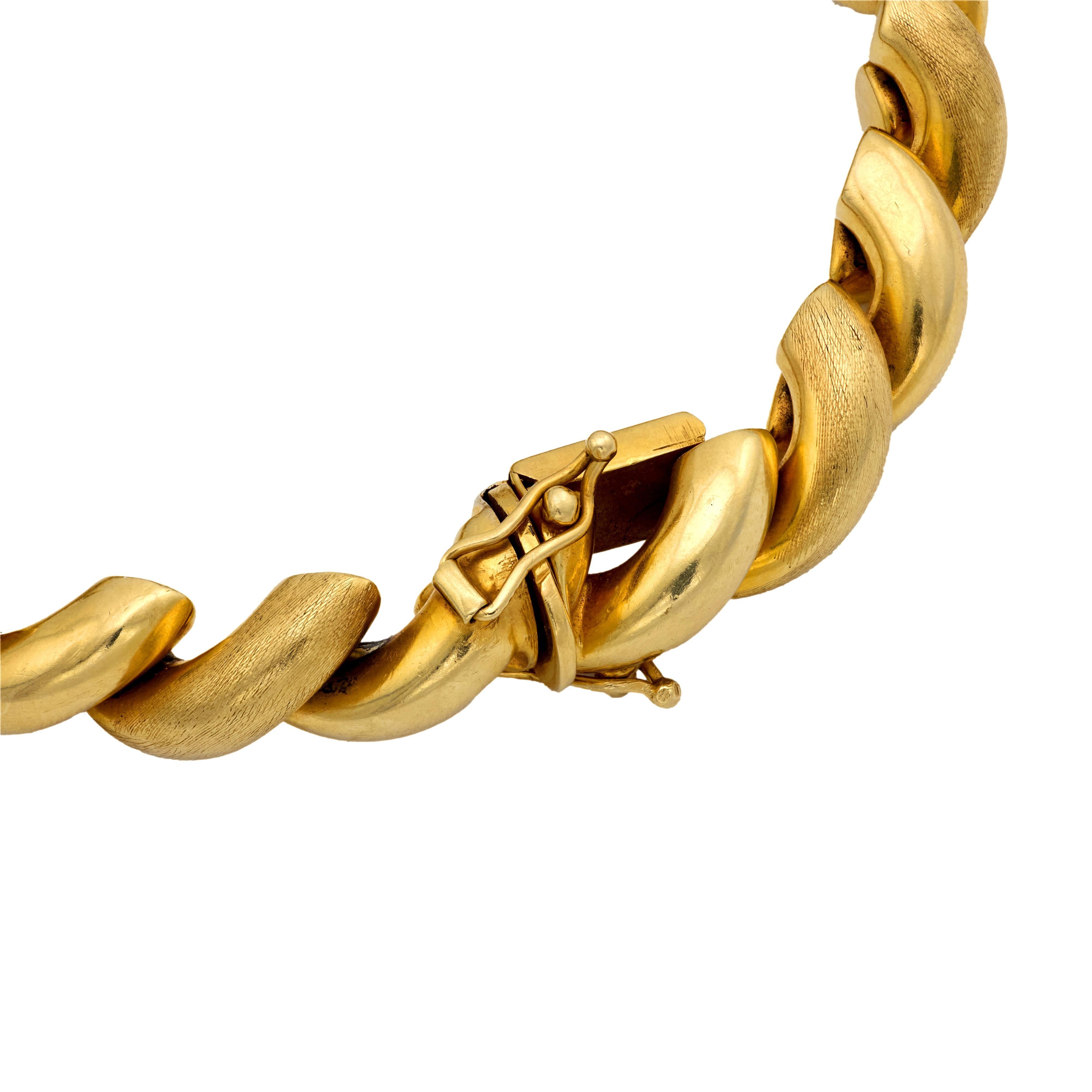 Women's Vintage Italian 14k yellow gold twisted bracelet For Sale