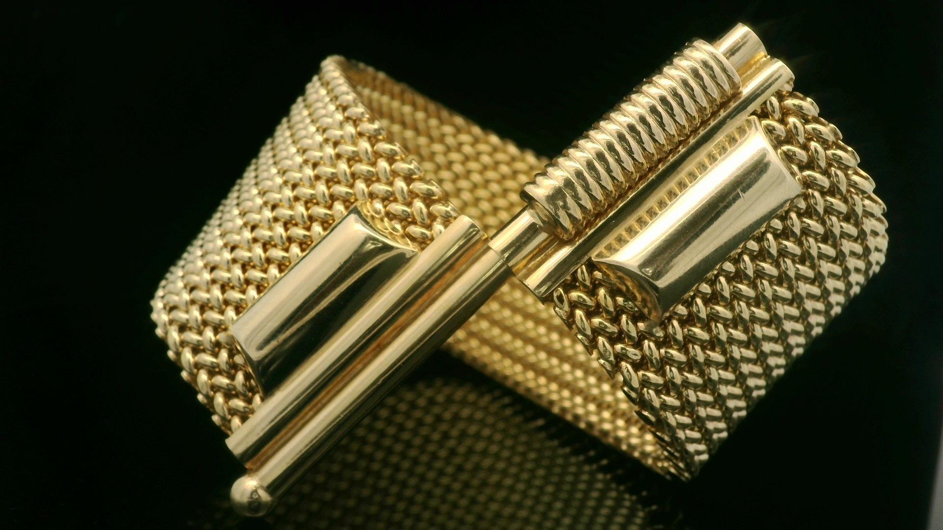 Vintage Italian 14k Yellow Gold Wide Woven Mesh Strap Bracelet w/ Slide Clasp For Sale 7
