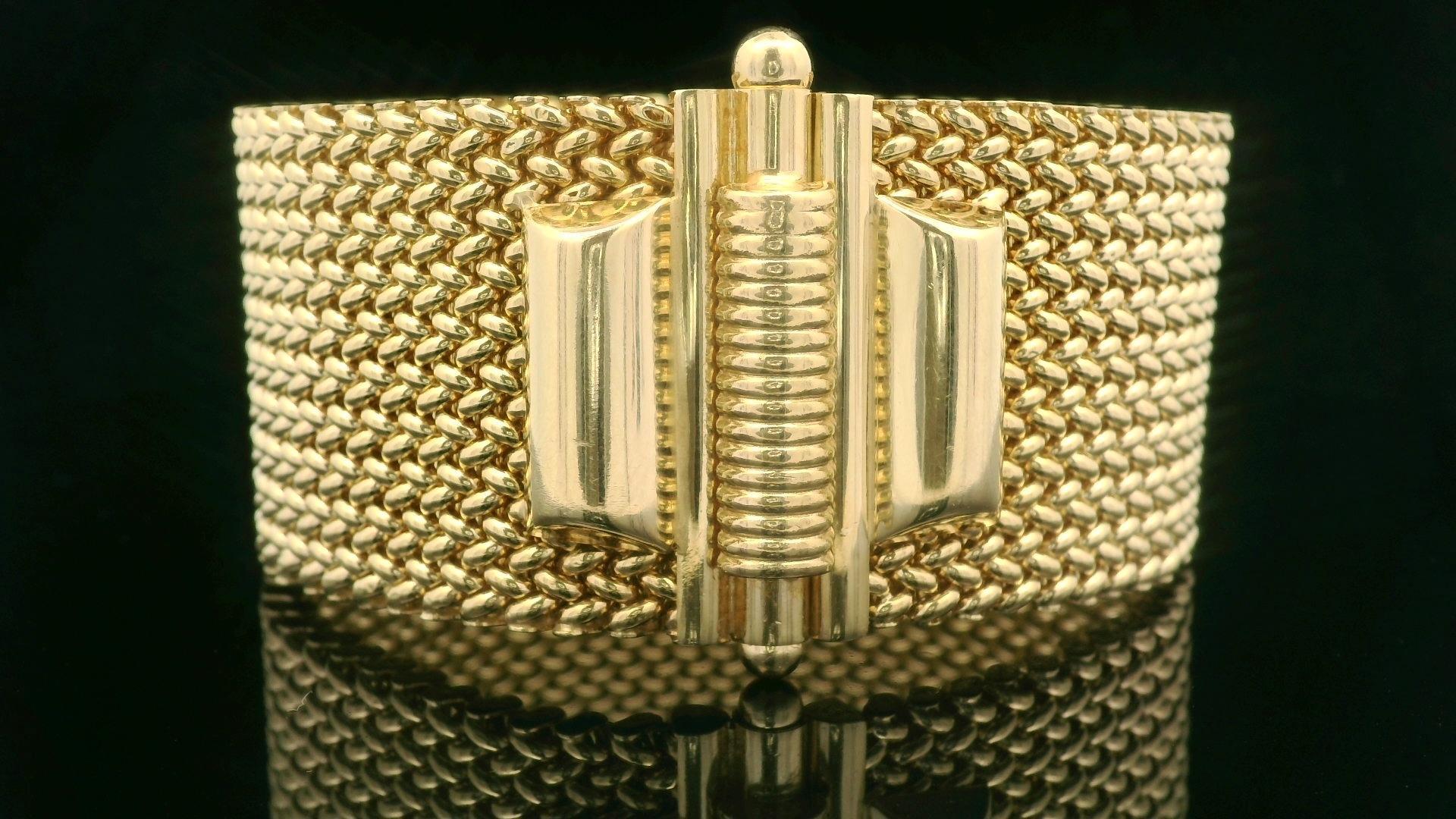 Vintage Italian 14k Yellow Gold Wide Woven Mesh Strap Bracelet w/ Slide Clasp For Sale 2