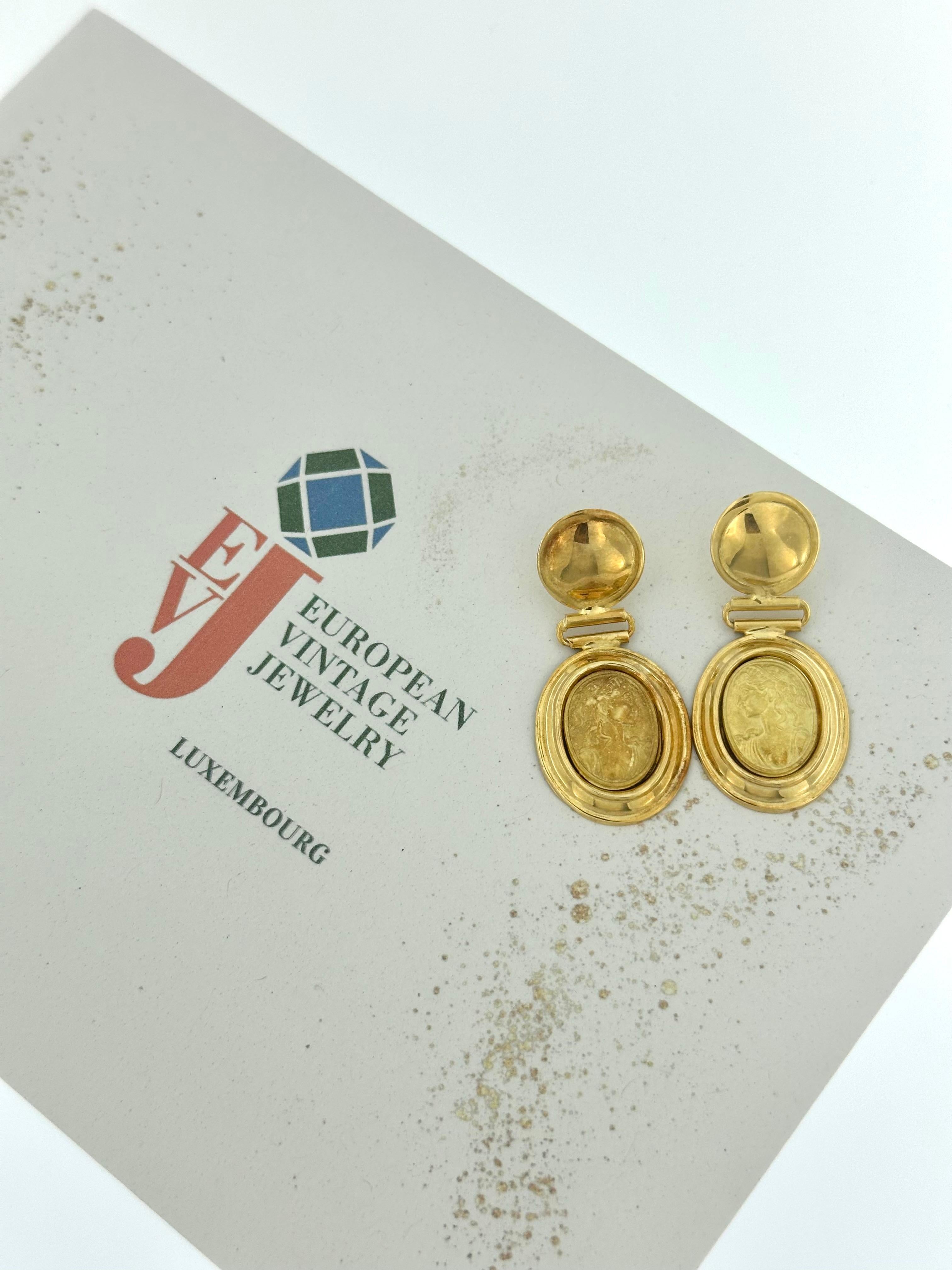 Pendientes camafeo vintage italianos de oro amarillo de 18 quilates en venta 5