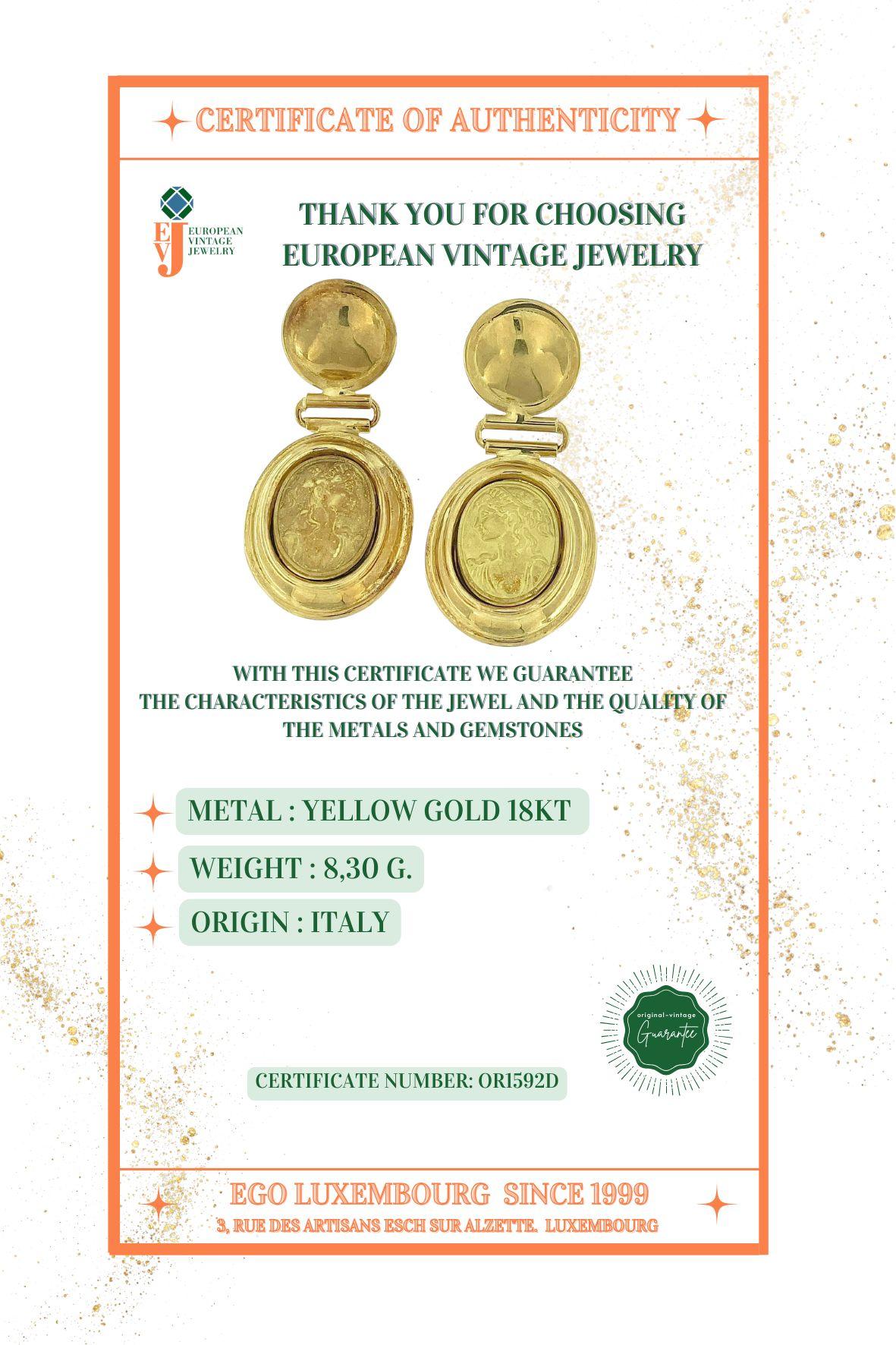 Pendientes camafeo vintage italianos de oro amarillo de 18 quilates en venta 6