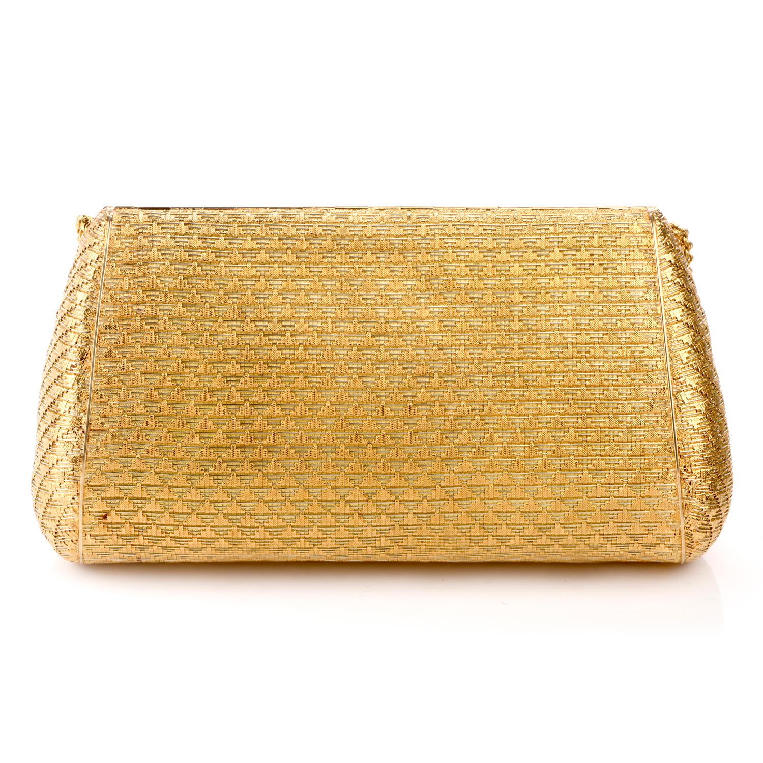Pochette italienne vintage pour femme en or jaune 18 carats, 408.6 grammes en vente 1
