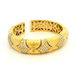 Vintage Italian 18K Gold 9 Carat Diamond Architectural Cuff Bracelet