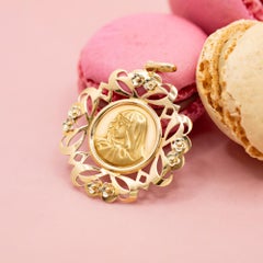 Vintage Italian 18K Gold Virgin Mary Charm Pendant, Circa 1960, 5.9g