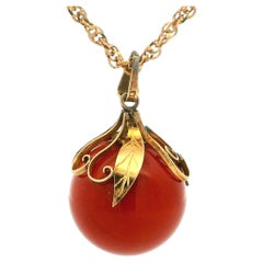 Vintage Italian 18K Rose Gold 17mm Mediterranean Coral Pendant Necklace