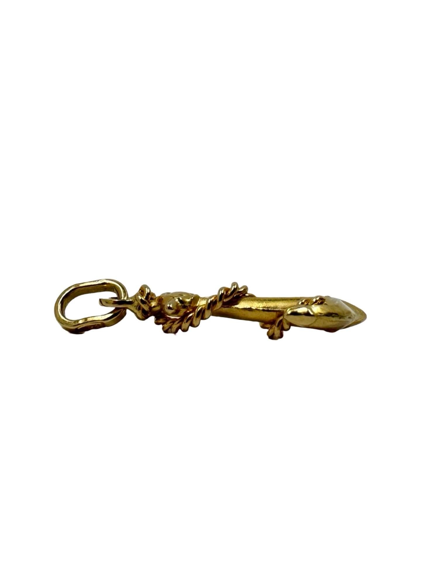 Women's or Men's Vintage Italian 18K Yellow Gold Anchor Pendant with Rope Detail, 20.5mm For Sale