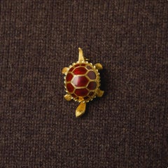 Vintage Italian 18k yellow gold and enamel turtle brooch