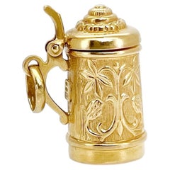 Vintage Italian 18K Yellow Gold Beer Stein Charm