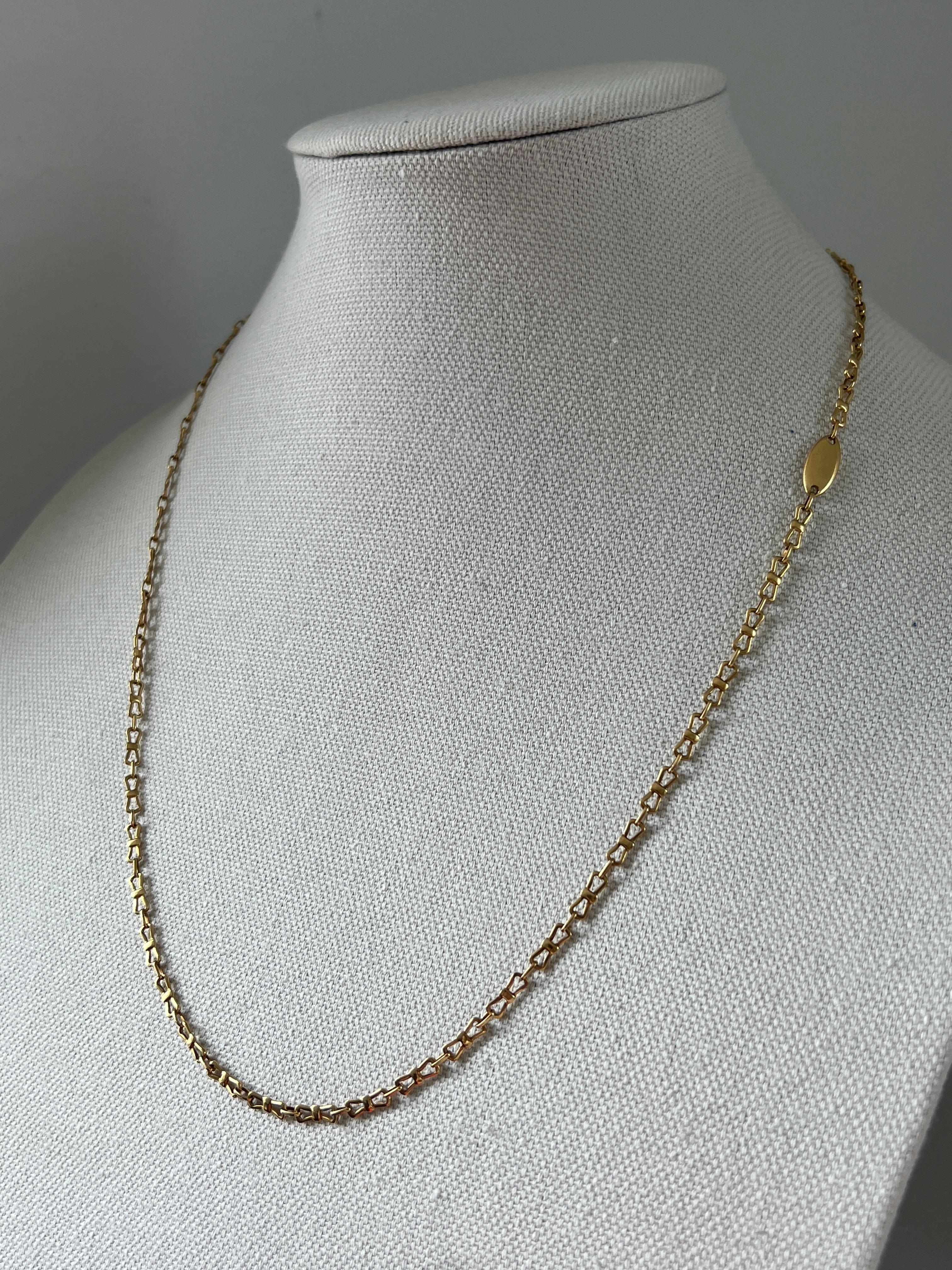 Vintage Italian 18k Yellow Gold Bowtie Link Chain Necklace (collier à maillons en or jaune) en vente 3