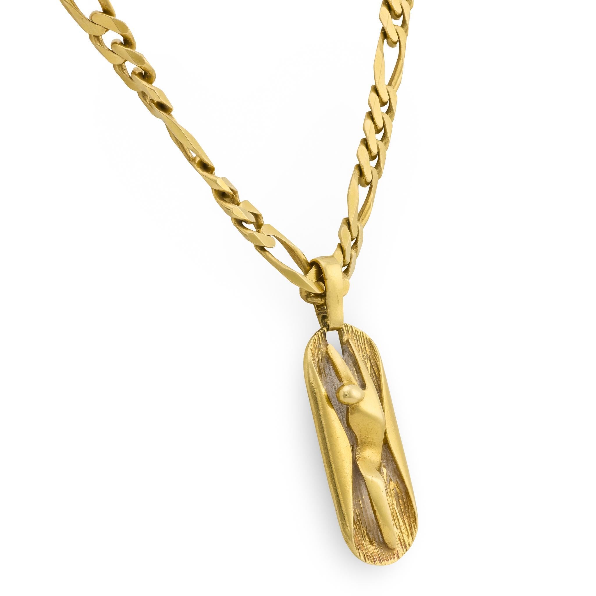 Collana con ciondolo a catena in oro giallo 18 carati Vintage By In condizioni buone in vendita a Beverly Hills, CA