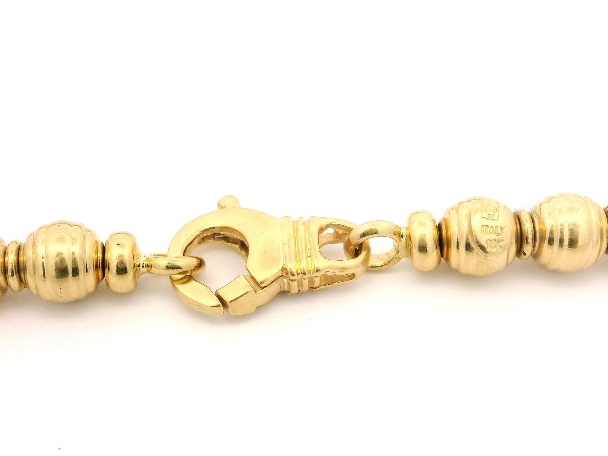 Vintage Italian 18k Yellow Gold Graduated Grooved Bead Ball Necklace Chain In Excellent Condition For Sale In Montclair, NJ