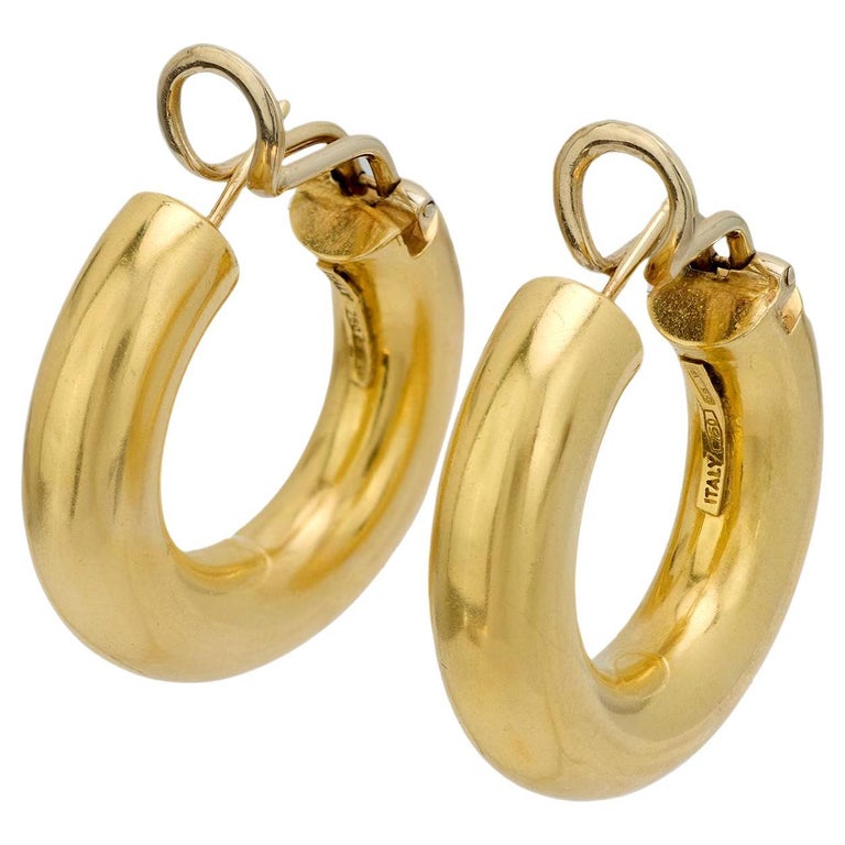 Vintage Italian 18k yellow gold hoop earrings at 1stDibs