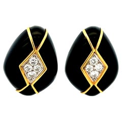 Pendientes vintage italianos de ónix y diamantes de oro amarillo de 18 quilates, circa 1980