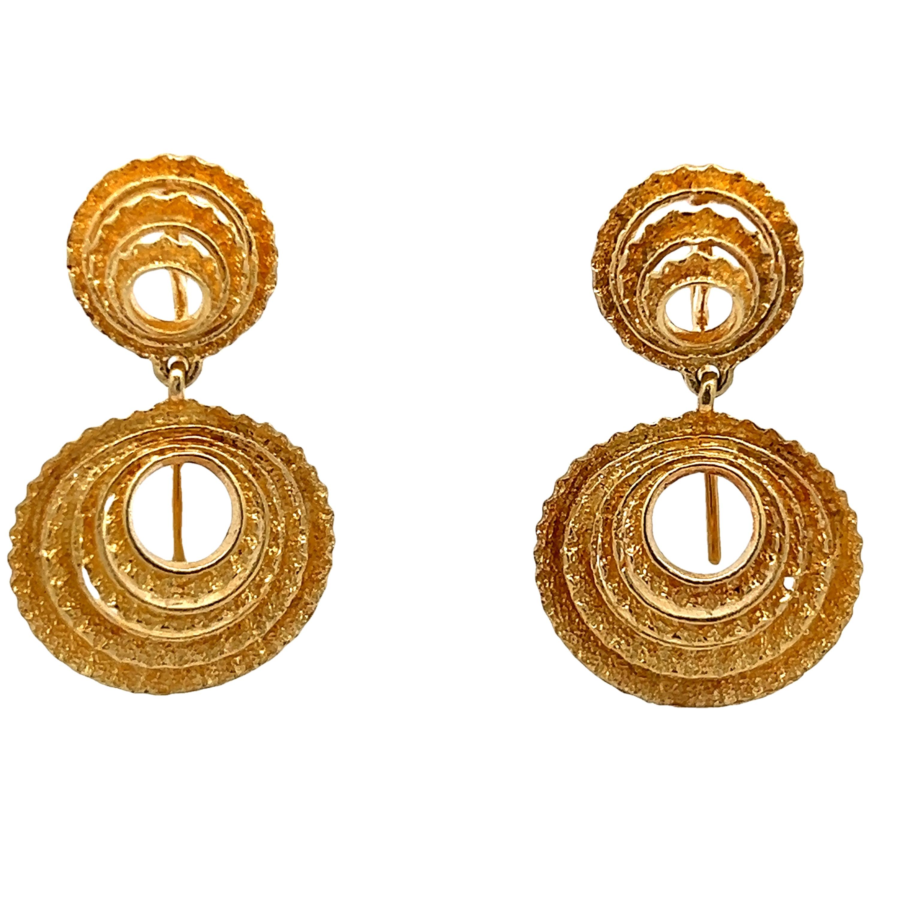 Pendientes de Gota Círculo Concéntrico Texturados Vintage Italianos de Oro Amarillo de 18 K en venta 6