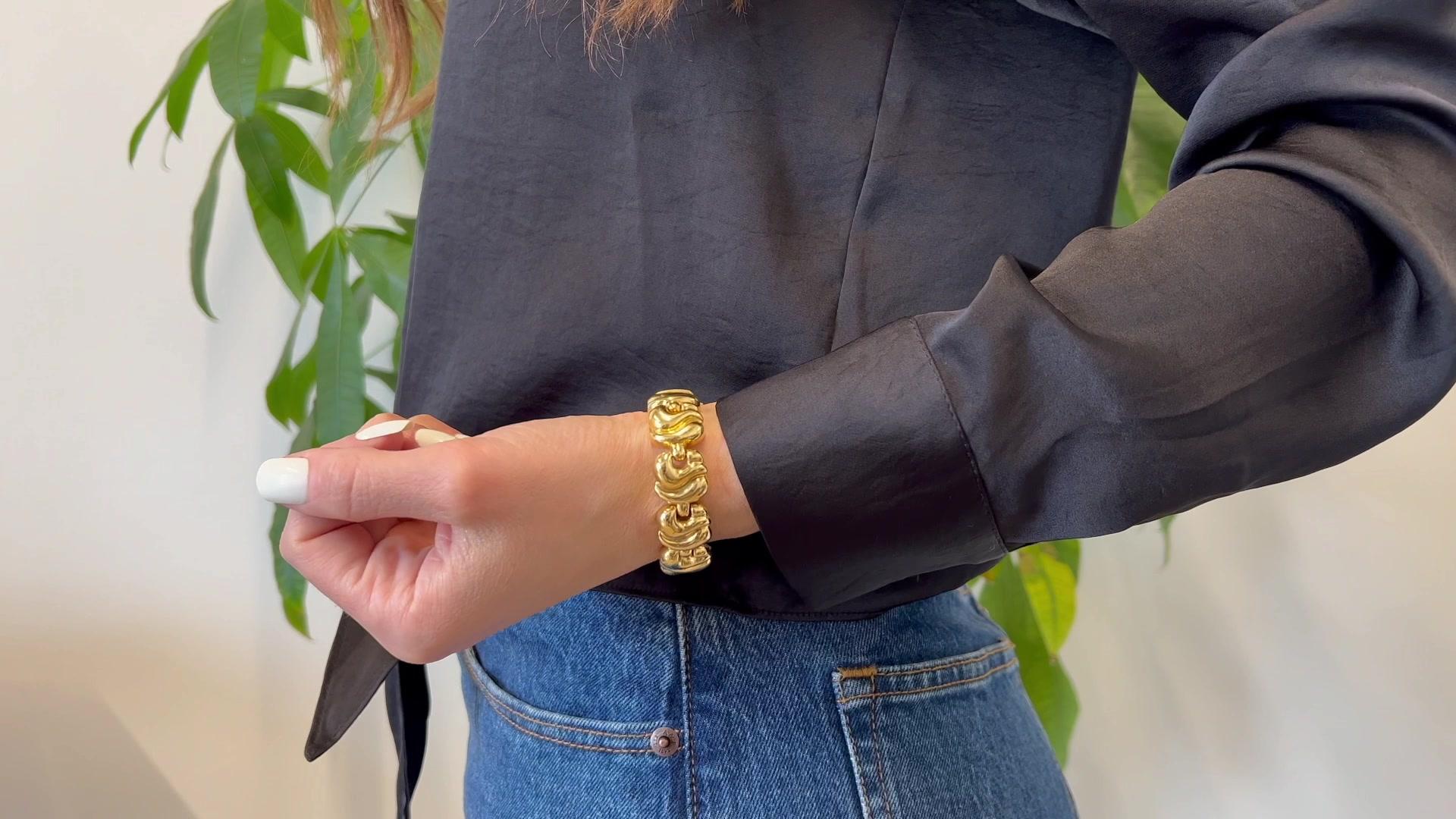 Women's or Men's Vintage Italian 18k Yellow Gold Wave Link Bracelet