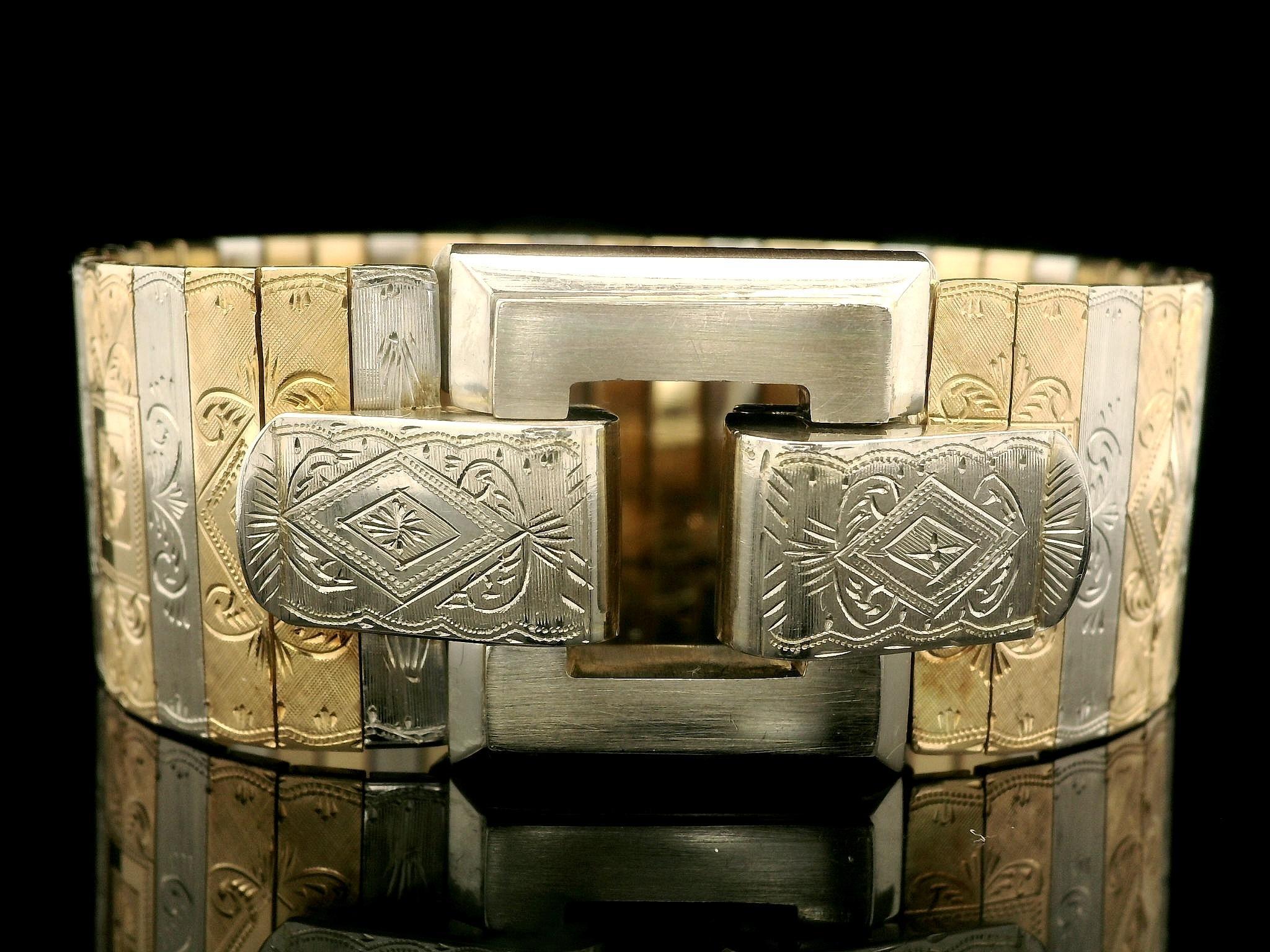 Vintage Italian 18k Yellow & White Gold Panel Engraved Wide Statement Bracelet In Excellent Condition For Sale In Montclair, NJ