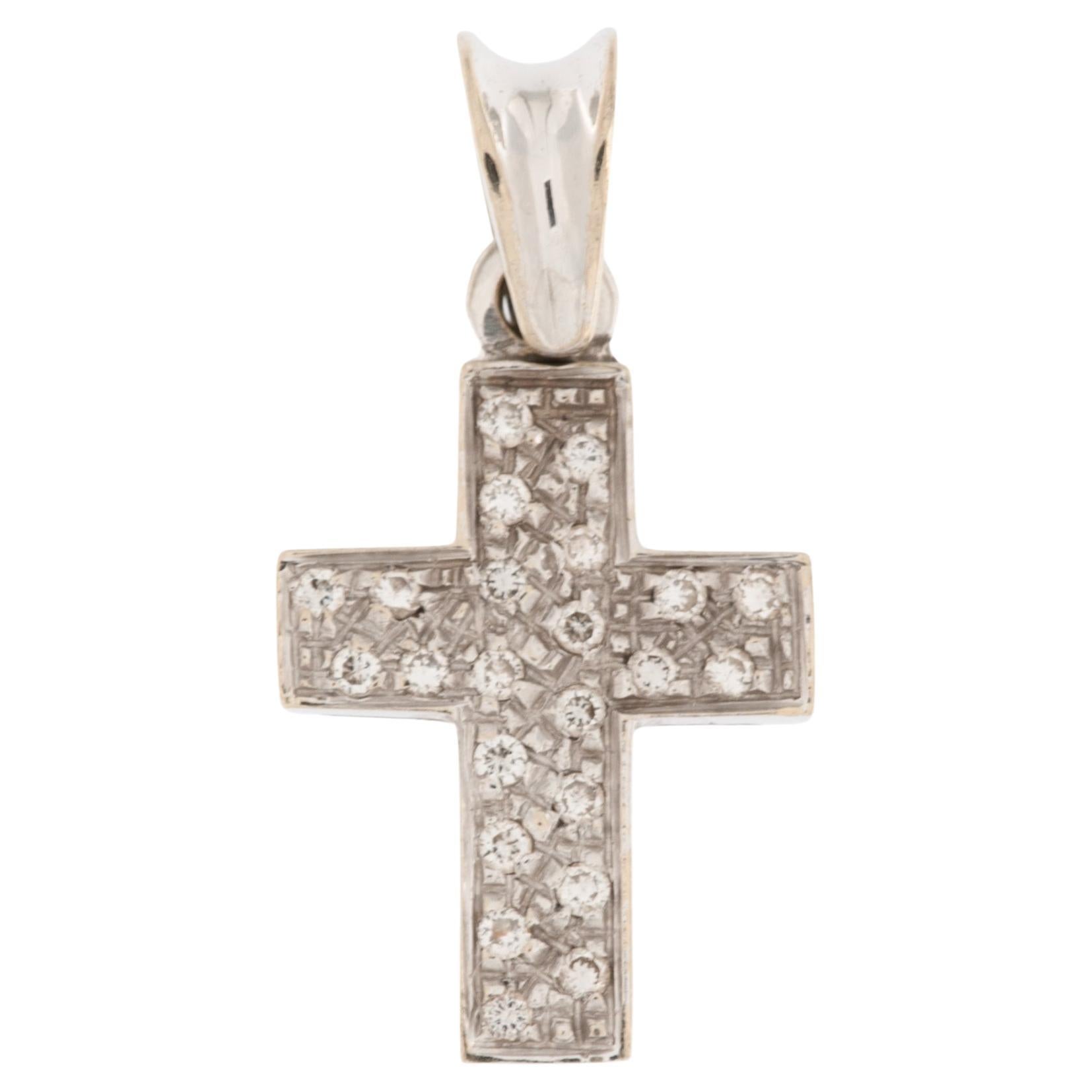 Vintage Italian 18kt White Gold Cross with Diamonds For Sale