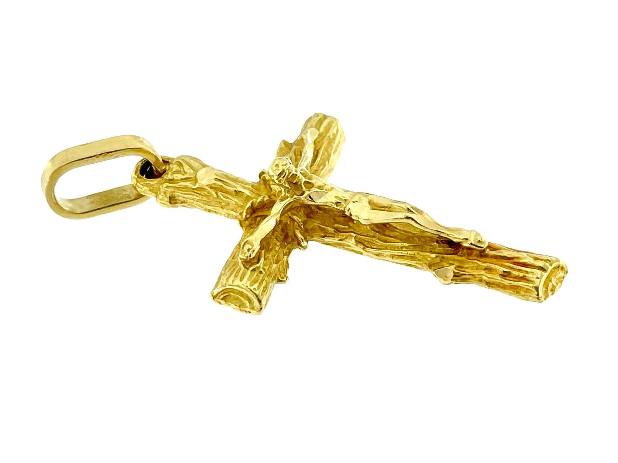 Modern Vintage Italian 18kt Yellow Gold Crucifix For Sale