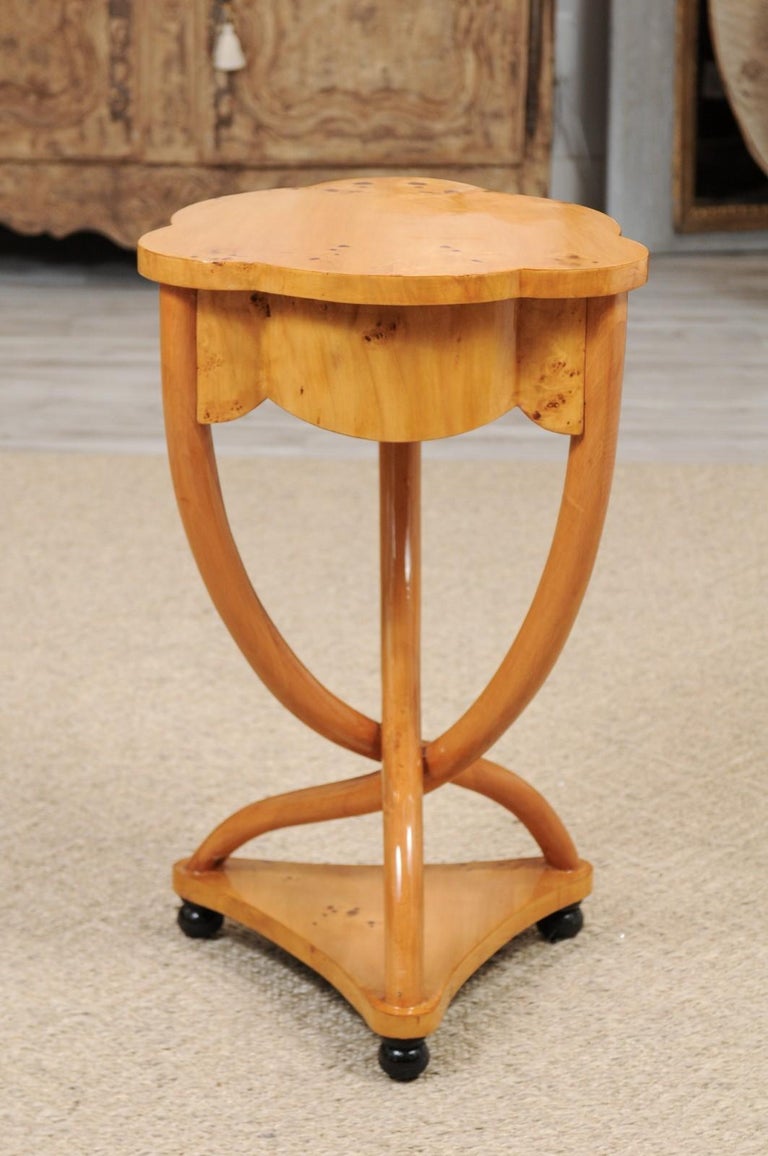 Vintage Italian 1940s Burl Wood Side Table with Clover-Shaped Top and ...