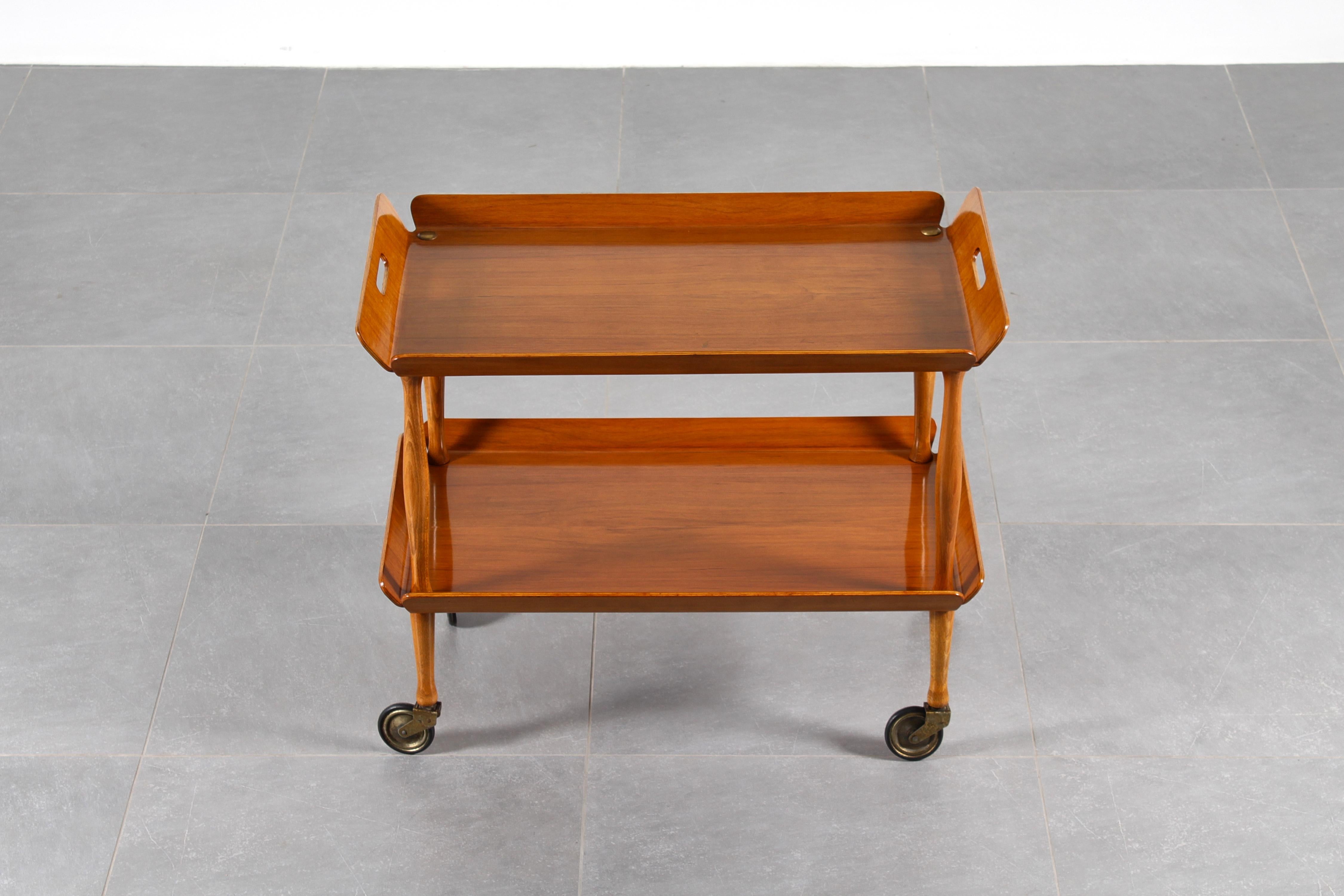 Bois Chariot de service italien vintage des années 1950 en contreplaqué cintré en vente