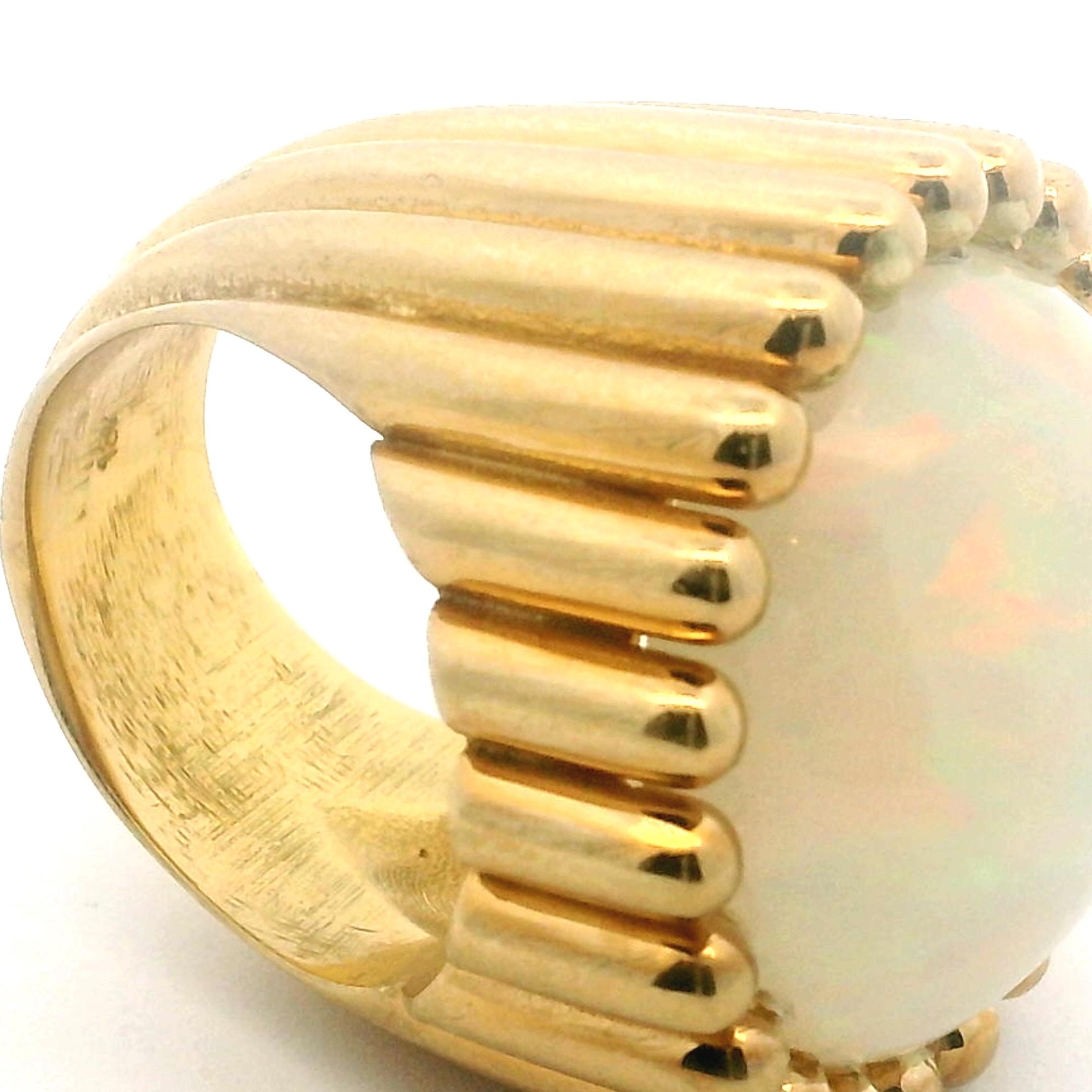 Vintage Italian 1960's 18K Gold Ring mit 28 Karat Opal, Retro Modernist Design im Angebot 8