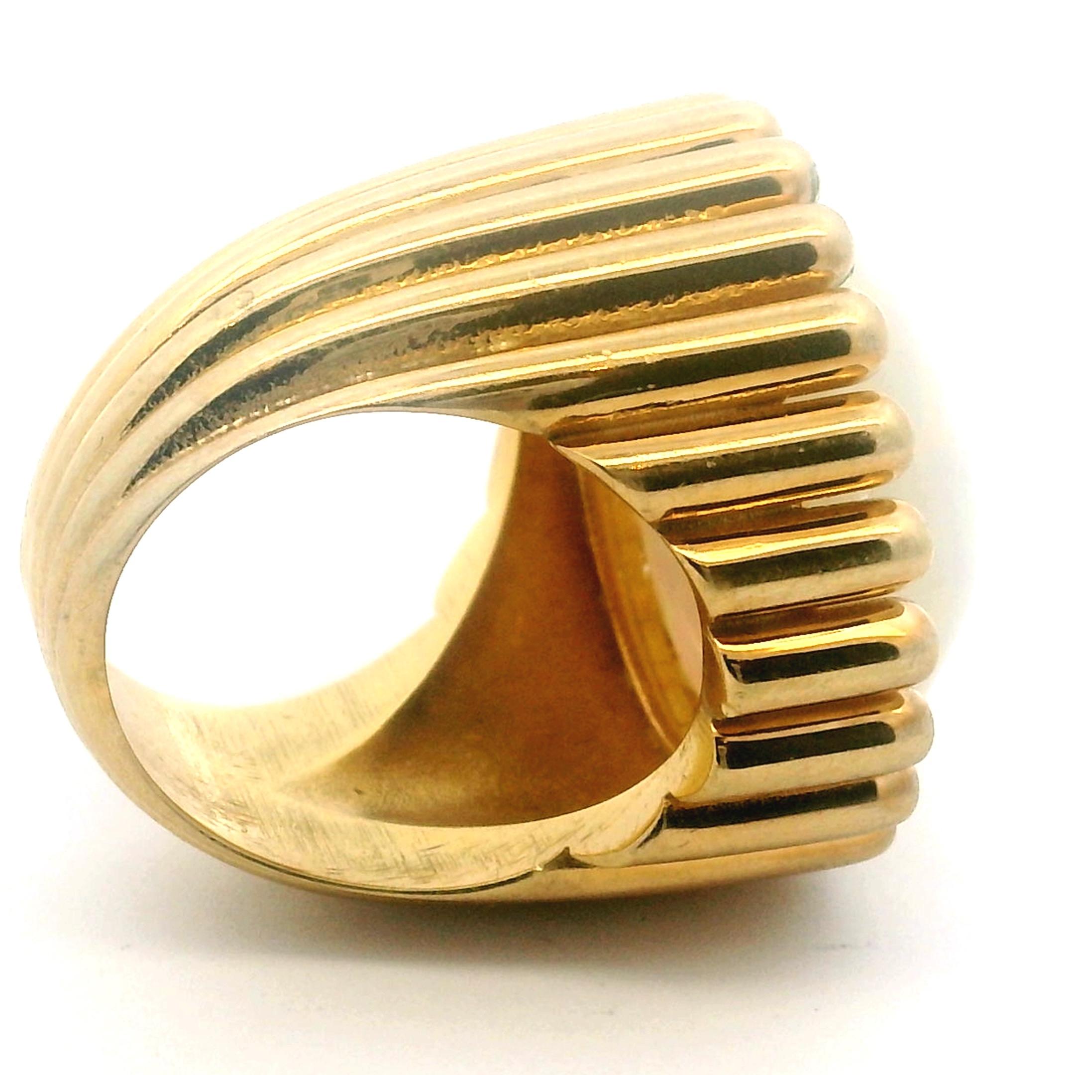 Vintage Italian 1960's 18K Gold Ring mit 28 Karat Opal, Retro Modernist Design im Angebot 9
