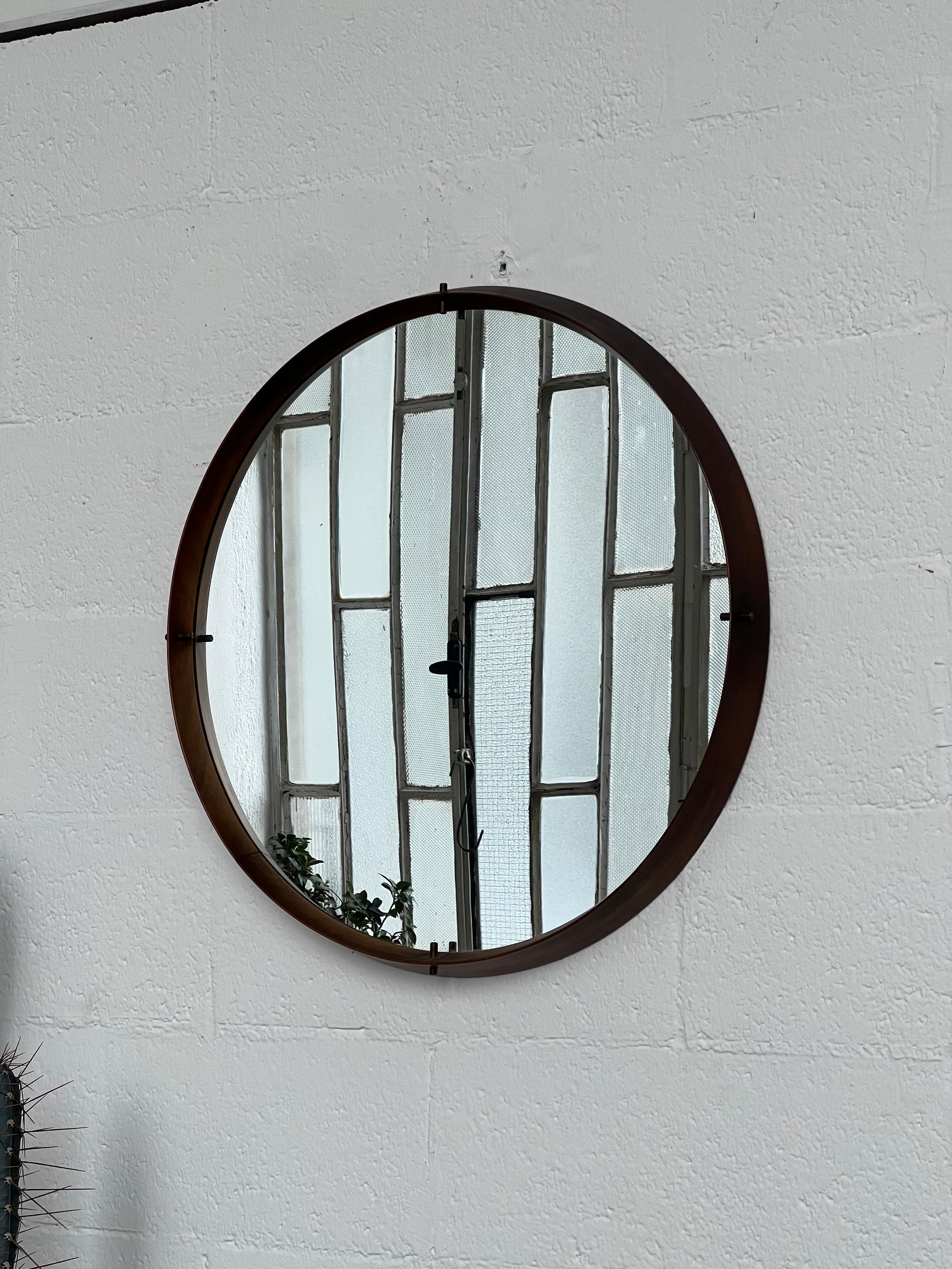 Vintage Italian 1960s Round Wall Mirror Attributed to Cassina, Wood and Brass For Sale 3
