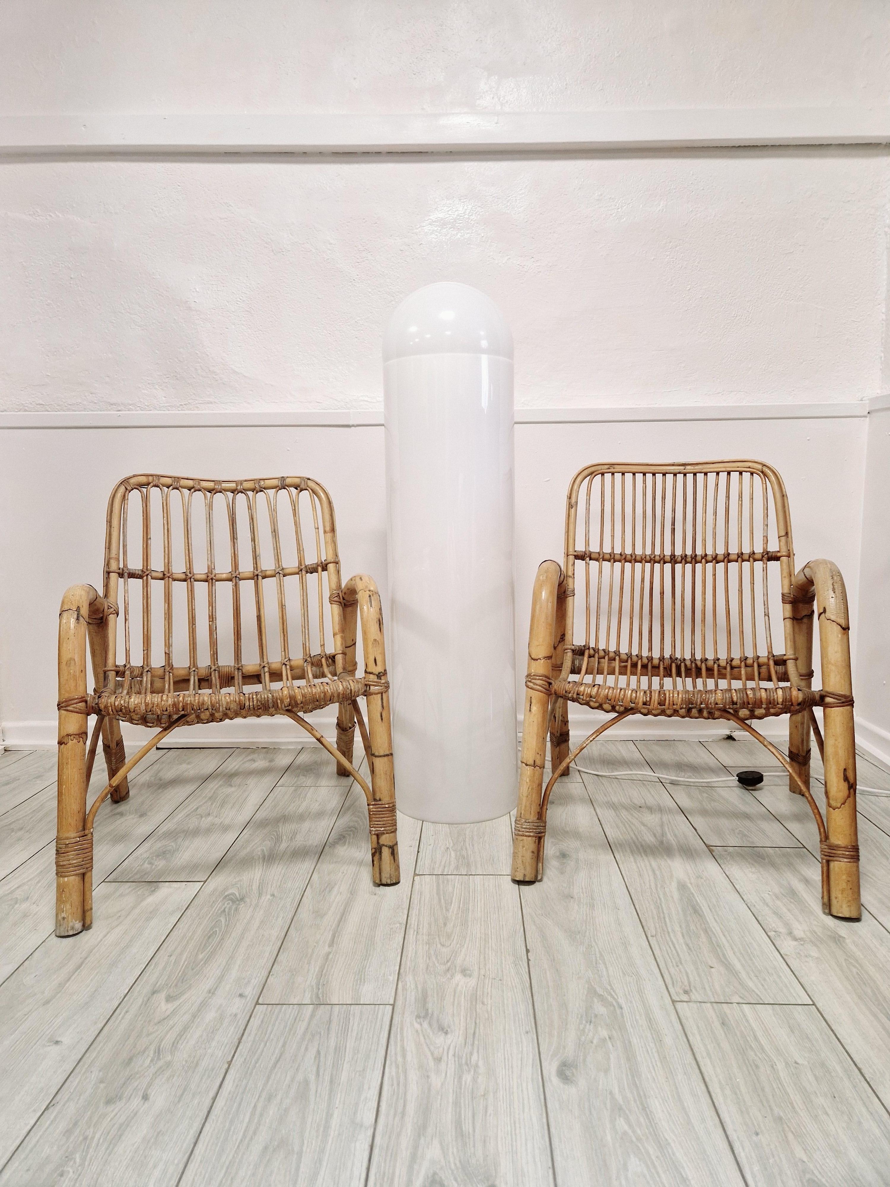 Vintage Italian 1970s Totem Lámpara de pie Italiano en venta