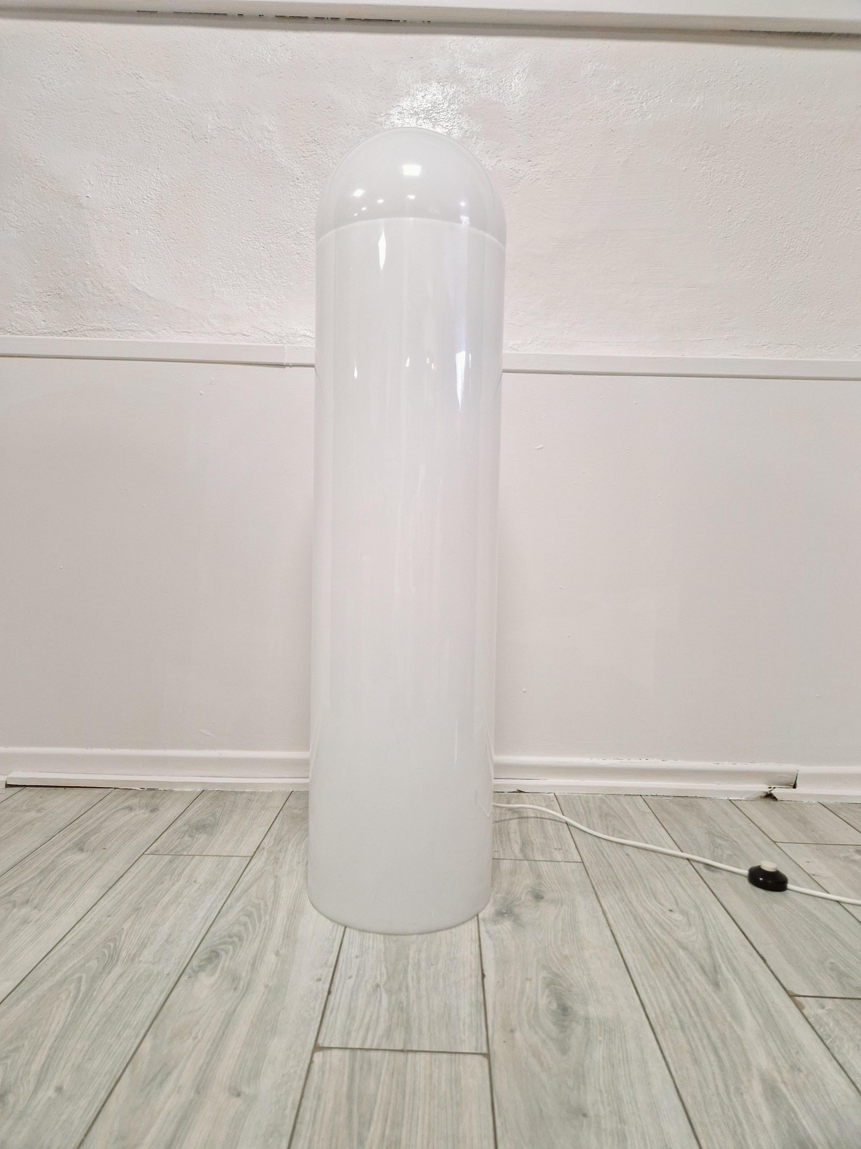 Vintage Italian 1970s Totem Lámpara de pie en venta 1