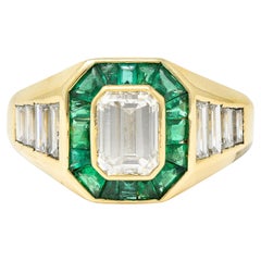 Vintage Italian 2.70 Carats Diamond Emerald 18 Karat Yellow Gold Unisex Ring