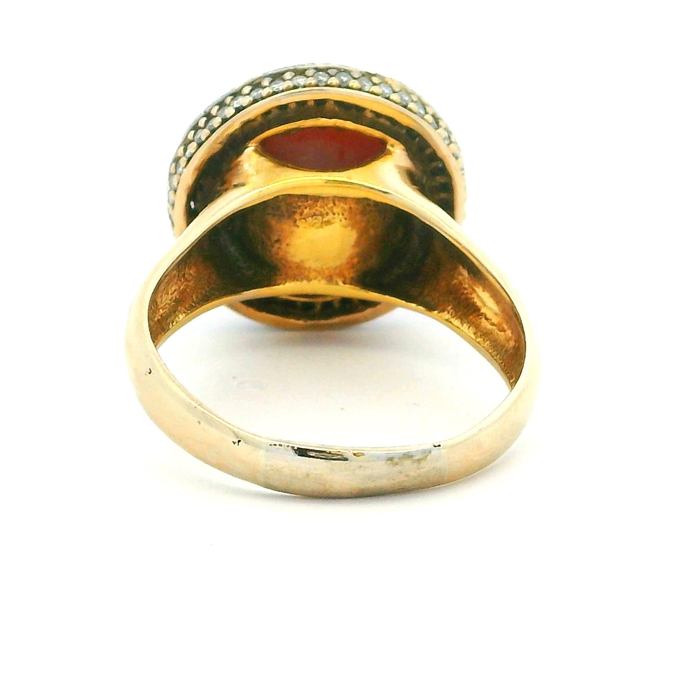 Vintage Italienisch 5 Karat Koralle und 1 Karat Diamant 18K Gold Ring Damen im Angebot