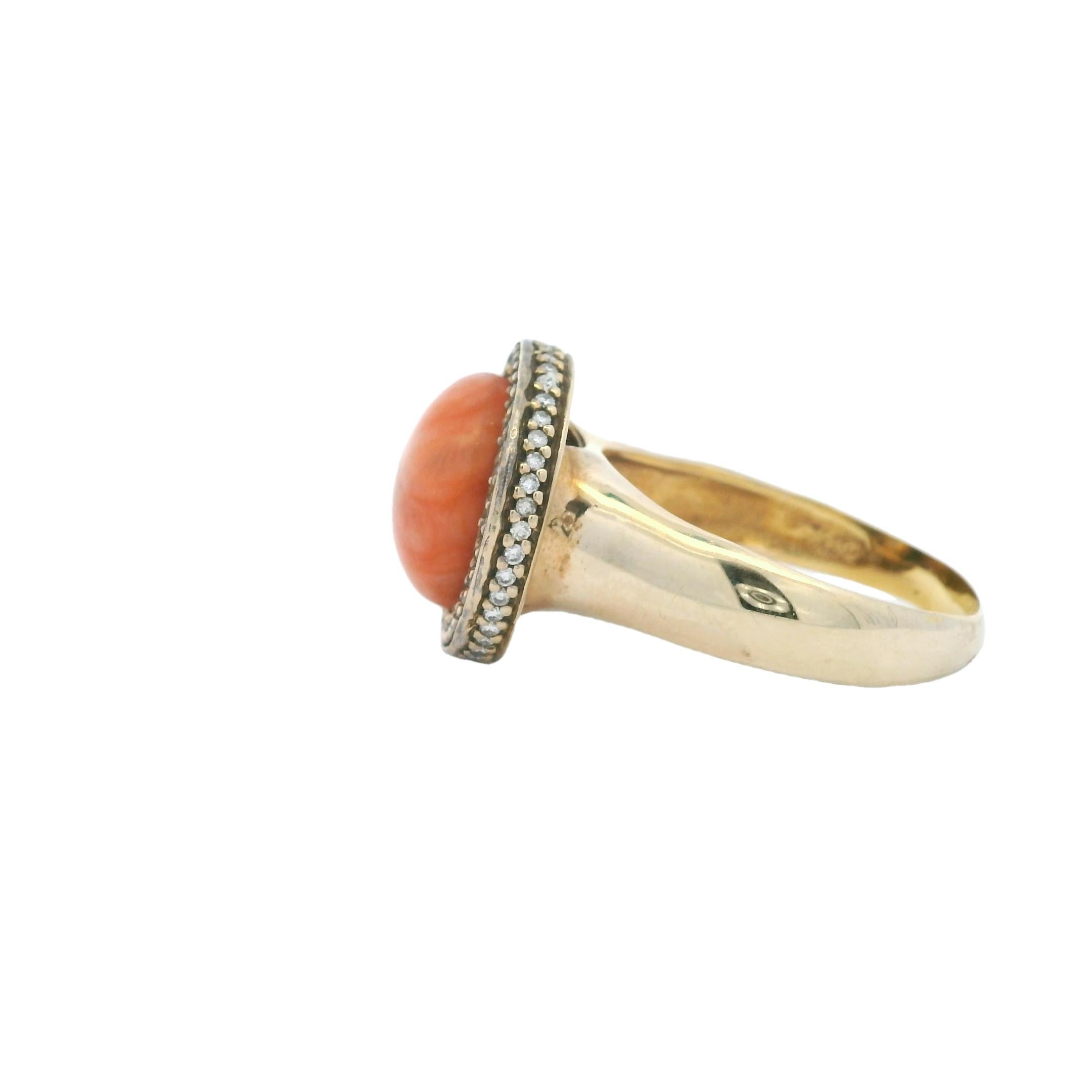 Vintage Italienisch 5 Karat Koralle und 1 Karat Diamant 18K Gold Ring im Angebot 1