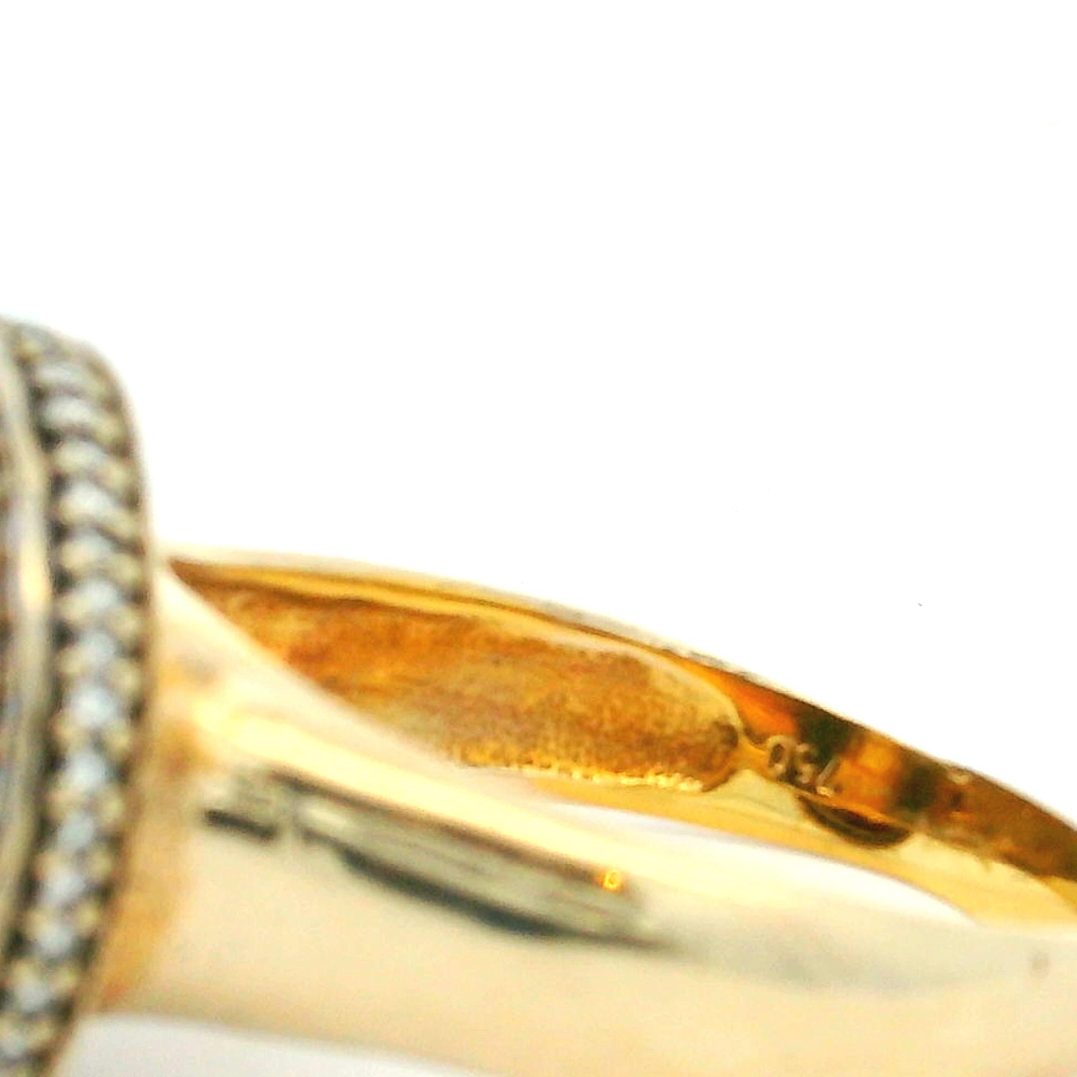 Vintage Italienisch 5 Karat Koralle und 1 Karat Diamant 18K Gold Ring im Angebot 2