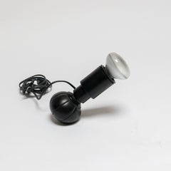 Vintage Italian 600 table lamp by Gino Sarfatti for Arteluce, black body & base