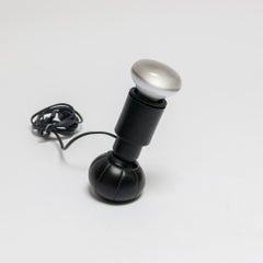 Vintage Italian 600 table lamp by Gino Sarfatti for Arteluce, black body & base
