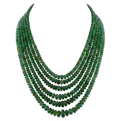 Collana a più fili con smeraldo d'epoca da 600,00 carati con chiusura preziosa