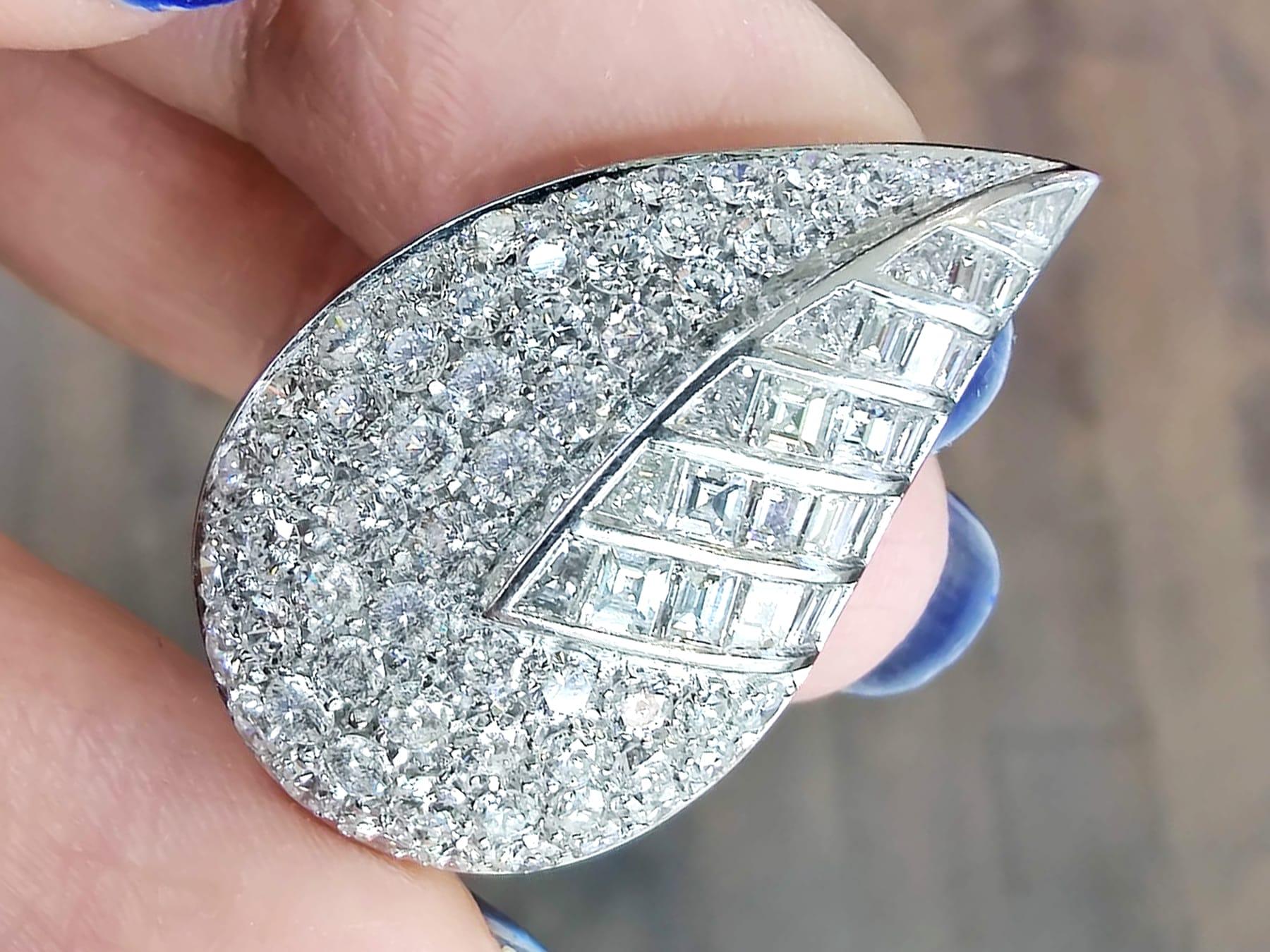Pendientes vintage italianos de diamantes y platino de 6,63 quilates Corte redondo en venta