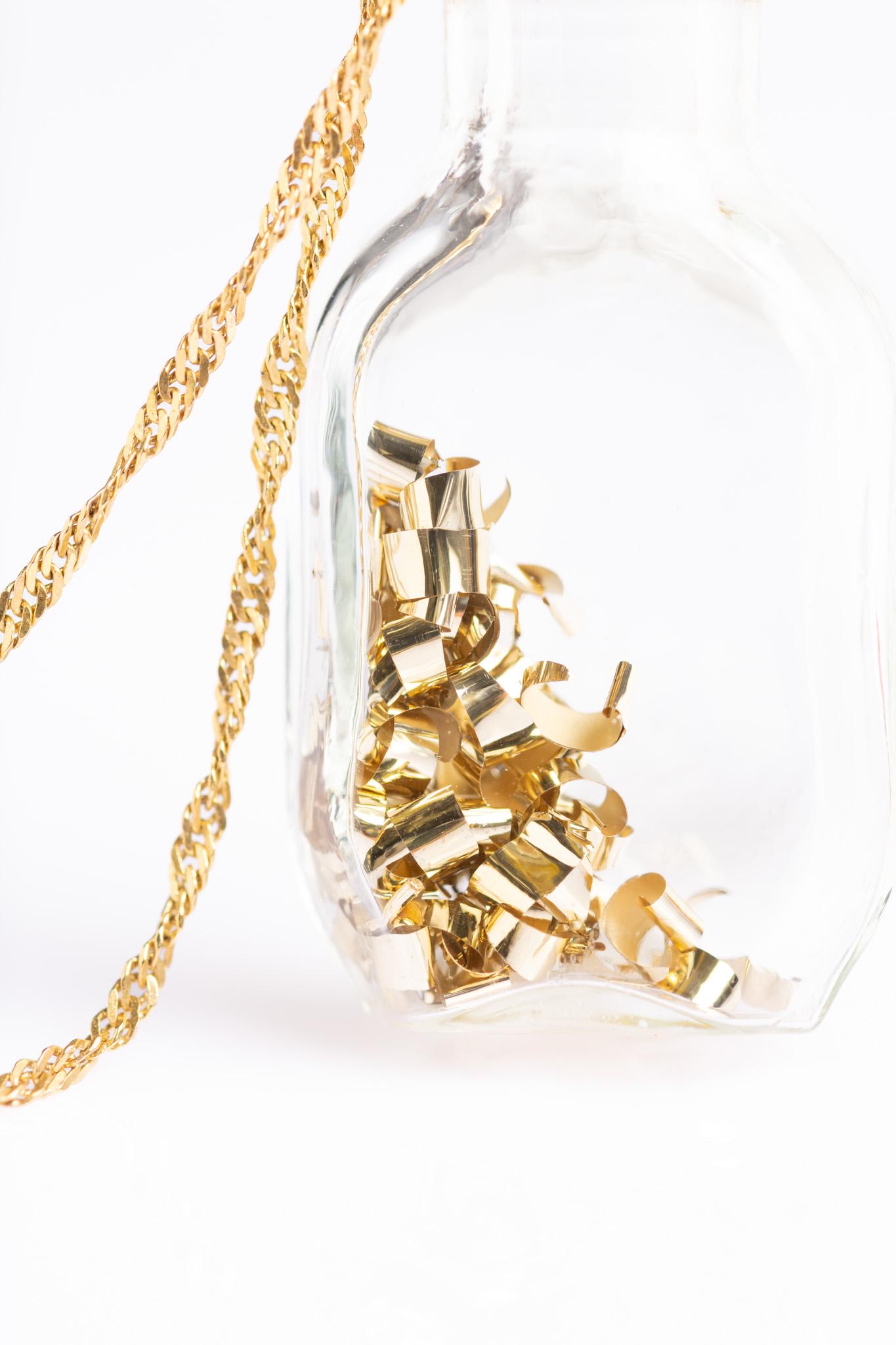 Vintage Italian Glass 9ct Gold Pendentif Bottle Necklace en vente 2