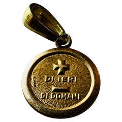 Vintage italiano A. Augis 18k Love Charm