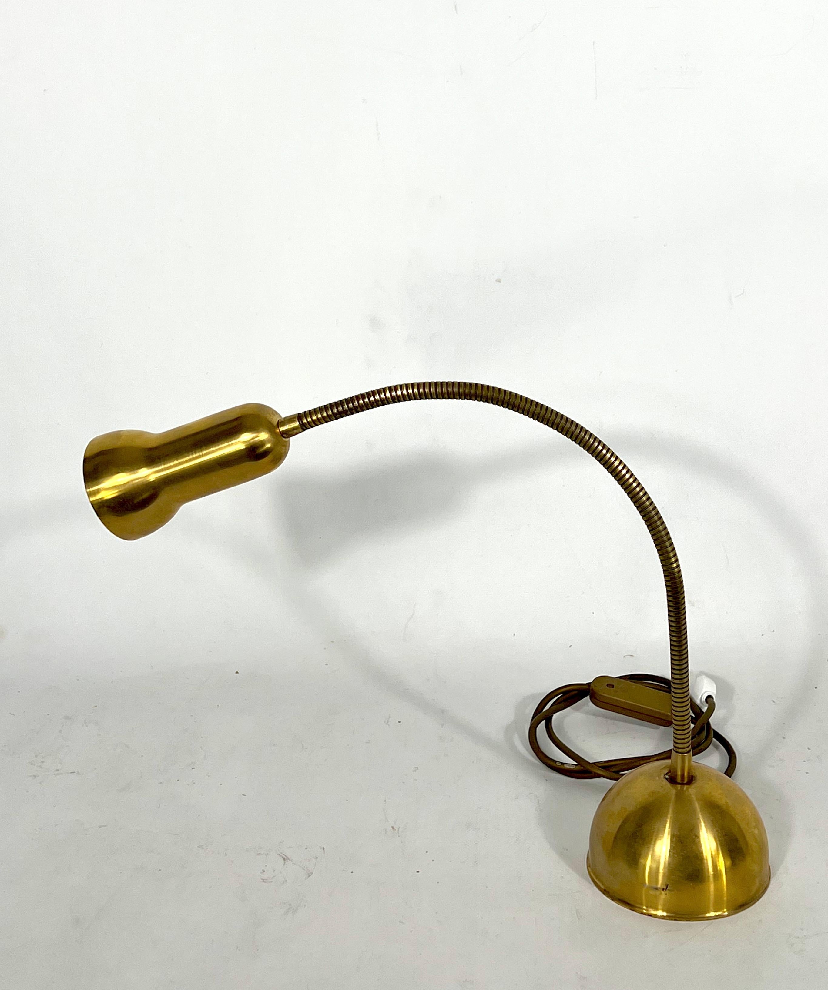 Vintage Italian Adjustable Brass Table Lamp from 60s For Sale 1