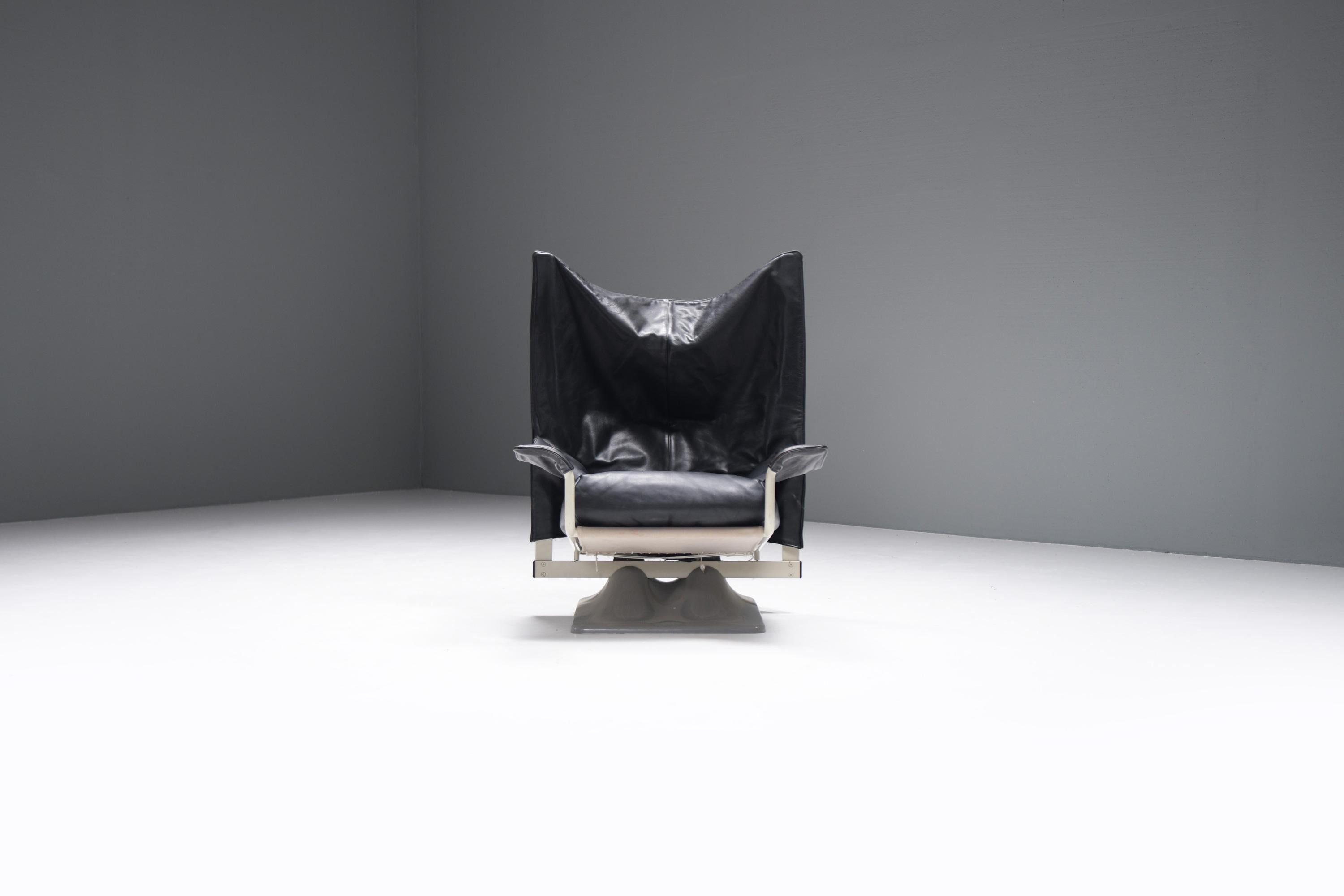 20ième siècle Chaise longue vintage italienne AEO en cuir noir par Paolo Deganello - Cassina en vente