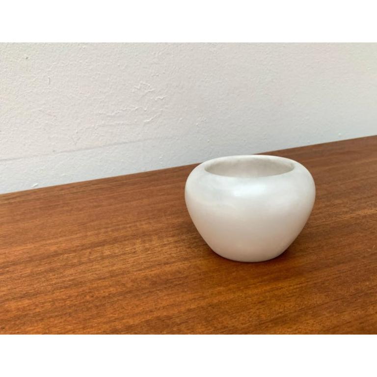 Italienische Schale aus Alabaster, 1970er Jahre im Angebot 1