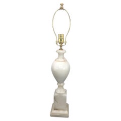 Lampada a forma di urna in alabastro Vintage Italian Lamp