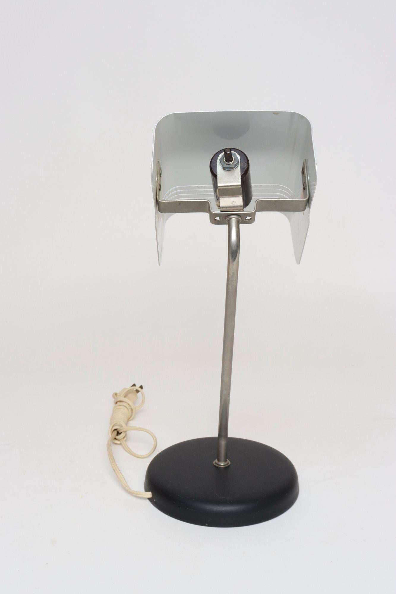 Vintage Italian Aluminum Table Lamp with Swiveling Shade by Targetti Sankey en venta 1