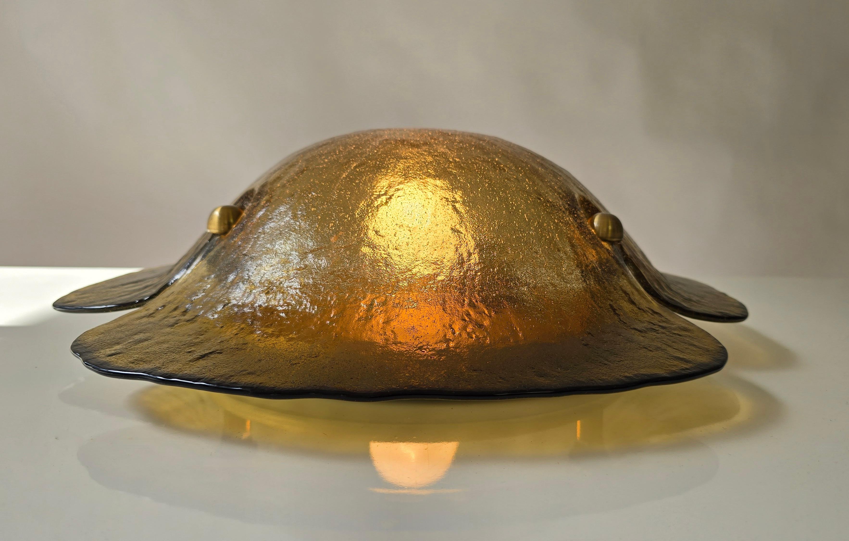 Vintage Italian Amber Murano Glass Flush Mount Light, Flower Form, Mid-Century (Italienisch) im Angebot
