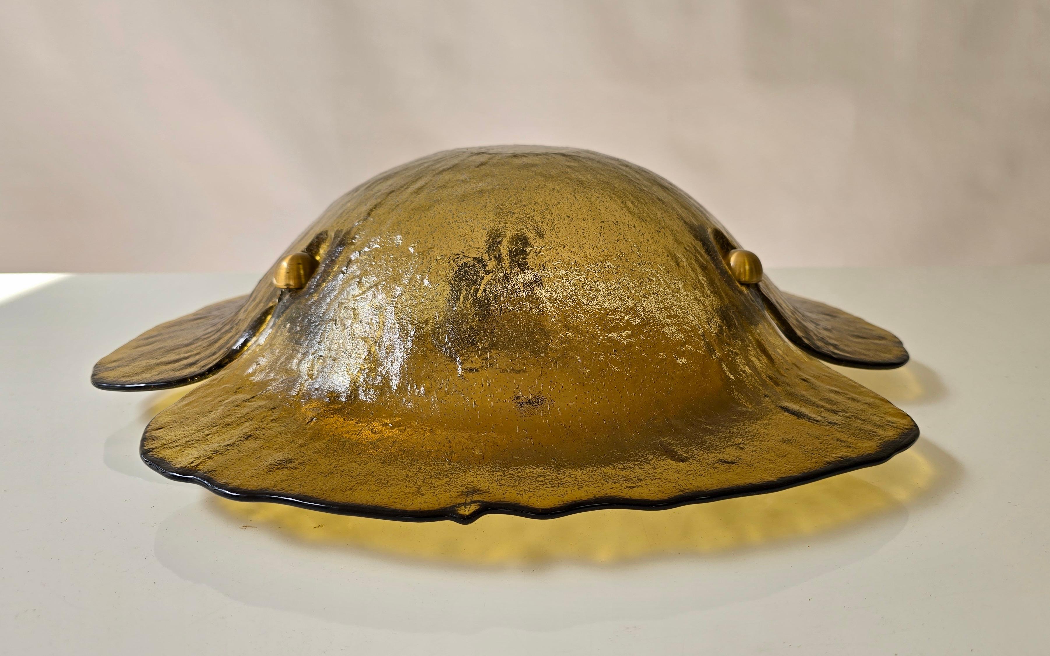 Vintage Italian Amber Murano Glass Flush Mount Light, Flower Form, Mid-Century im Zustand „Gut“ im Angebot in Antwerp, BE