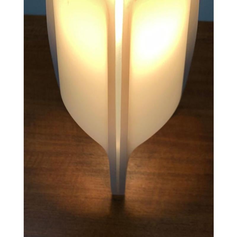 Vintage Italian Arcadia Tripod Table Lamp de Martini Illuminazione en venta 3