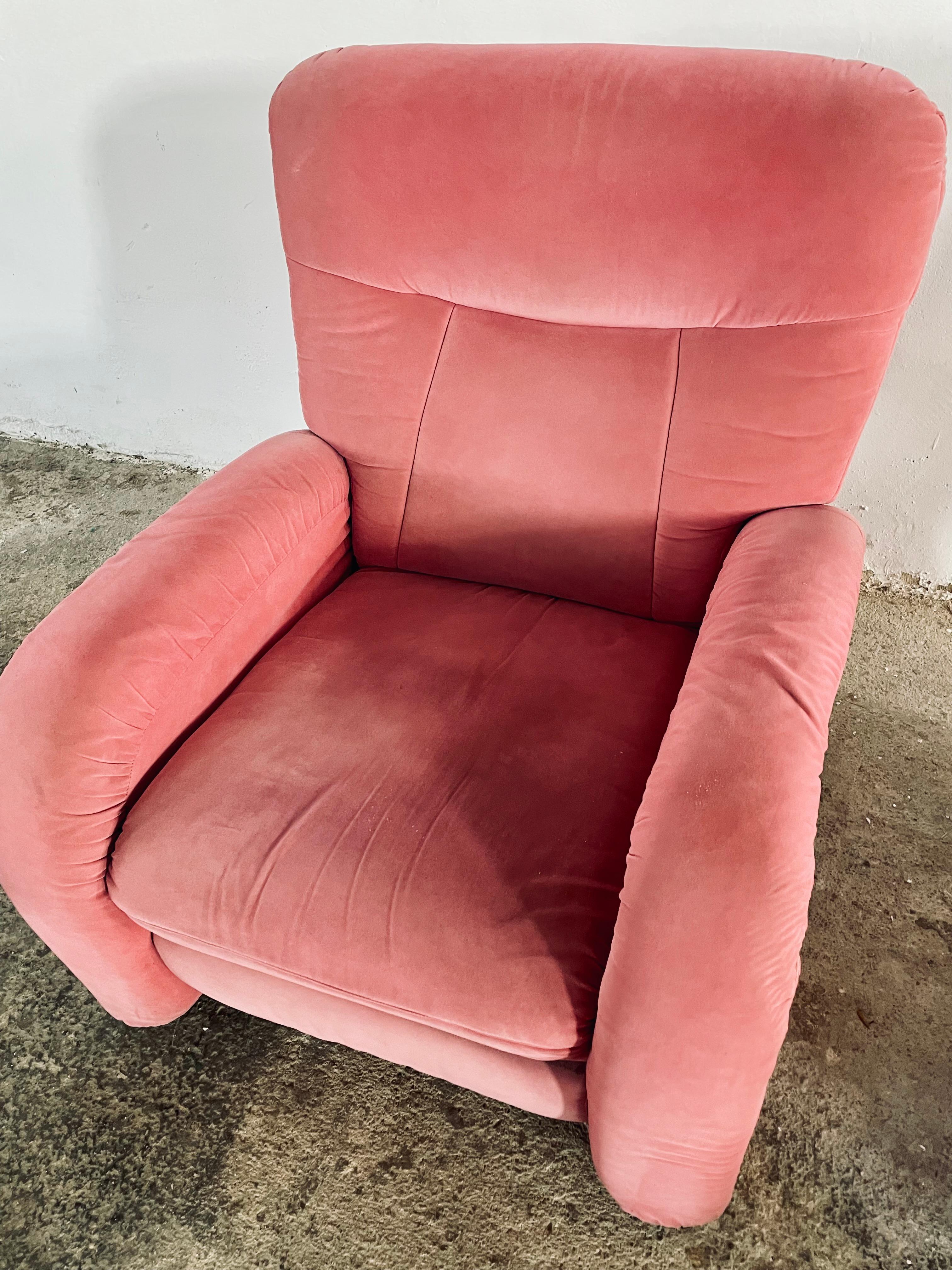 Vintage Italian Arch Reclining Lounge Chairs, Original Upholstery, Italy, 1950s In Good Condition For Sale In PEGO, ES